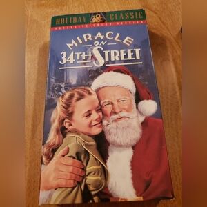 VHS Miracle on 34th Street Color Version Fox Holiday Classic